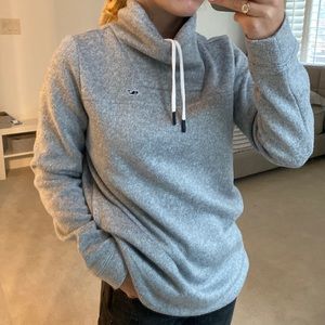 Vineyard Vines turtle neck sweater